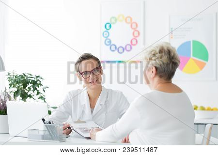 Doctor Planning A Weight Loss Plan