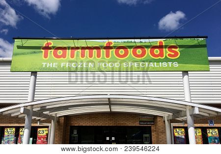 Swansea, Uk: April 30, 2018: Farmfoods Limited Is A British Frozen Food Supermarket Chain Based In C