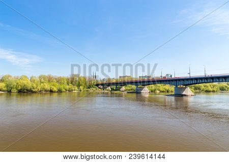 Vistula River And Slasko-dabrowski Bridge In Warsaw, Poland.