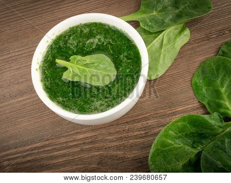 Fresh Spinach Leaves