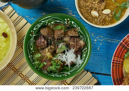 Dumbay Ki Nihari , Pakistani Lamb Curry , Close Up Pakistani Cuisine