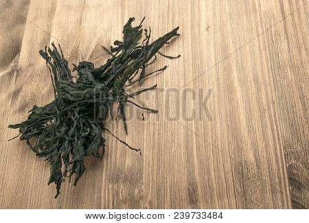 Dry Wakame Seaweed