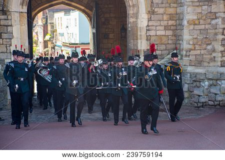Windsor, Uk - May 5, 2018: Her Magesty Soldiers Walking Around The Castle On Duty. Windsor Castle Be