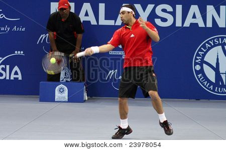 BUKIT JALIL, Malezya - Ekim 01: Kıbrıs Marco Baghdatis bu Malezya açık yarı-fi bir başıyla vurur.
