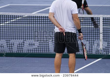 BUKIT JALIL - okt 01: Scott Lipsky signaler til partner i dette malaysiske Open semifinale fordobler spil