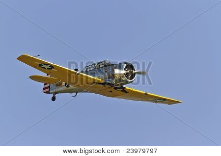 北アメリカの t-6 テキサン