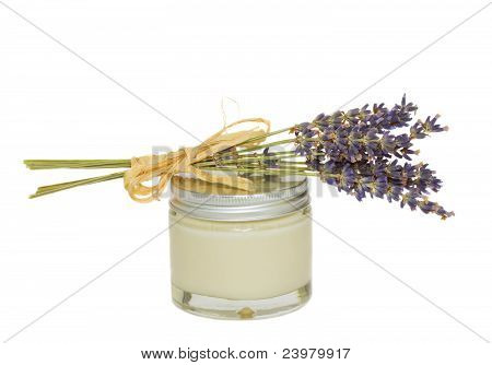 Lavanda y tarro de crema