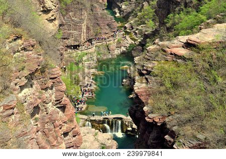 China、Yuntai Mountain Redstone Gorge Landscape .Photographed in Jiaozuo, China