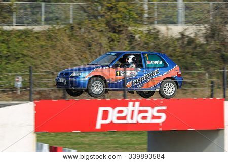 Kocaeli, Turkey - November 24, 2019: Engin Apaydin Drives Citroen Saxo Vts During Turkish Rallycross
