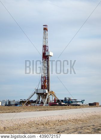 Drilling Rig In The Steppe. Kazakhstan. Mangistau Region. 10 September 2019 Year. Mangistau Region.
