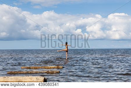 Naked Woman Sunbathing Image & Photo (Free Trial) | Bigstock