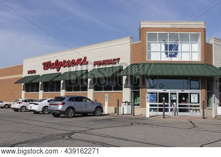 Walgreens Pharmacy And Goods Location. Walgreens Operates As The Second-largest Pharmacy Store Chain