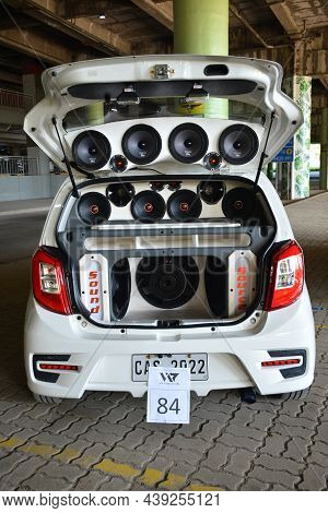 Marikina, Ph - Nov 8 - Toyota Wigo Car Sound Speaker Set Up At Wild Rides Car Show On November 8, 20