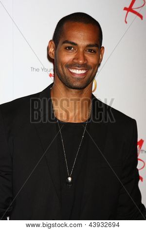 LOS ANGELES - 26 mar: Lamon Archey เข้าร่วมรอบ 40 ปีของหนุ่มสาวและเซเลบเมกระสับกระส่าย