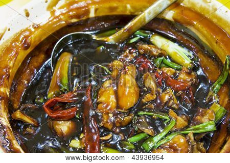 กบ Claypot ขาจาน Closeup