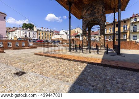 Tarnow, Poland - July 24, 2021: Synagogue Bima, Elevated Platform Where Torah Is Read And The Prayer