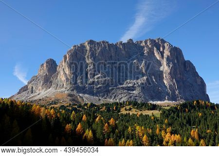  Passo Sella and Val Gardena in the Dolomites, Italy, Europe                              