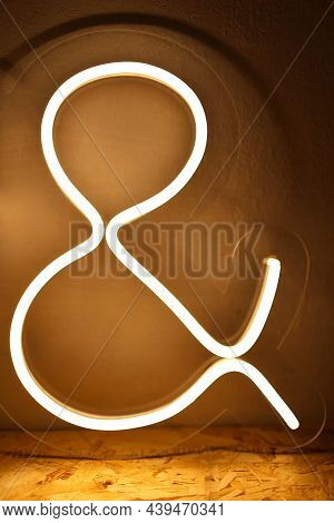 White Neon Sign With The Inscription Dream Love. Trendy Style. Wedding Design. Neon Sign. Custom Neo