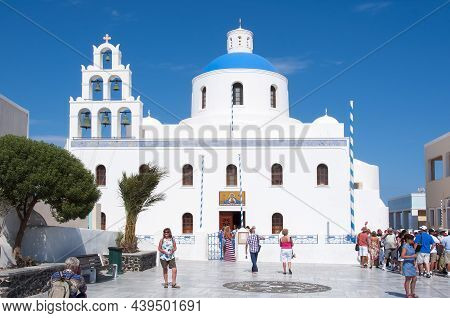 Oia, Santorini - Circa September 2017: 