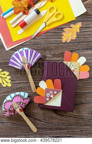Thanksgiving Craft Bookmark Turkey Paper And Toy Stics Puppets Turkey. Childrens Art Project, Handma