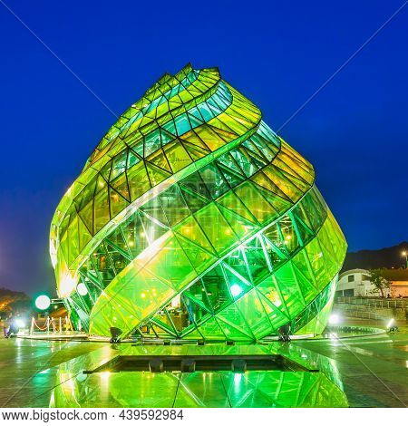 Dalat, Vietnam - March 12, 2018: Doha Cafe At Lam Vien Square In Dalat At Sunset, Vietnam