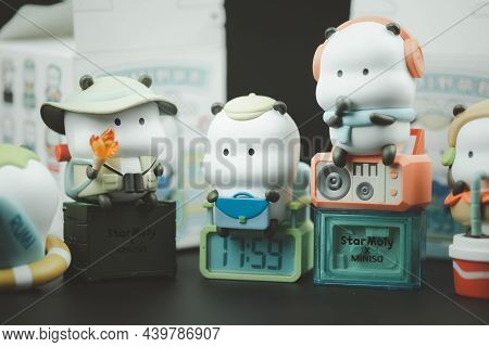 Bangkok, Thailand - November 15, 2021 : A Cute Toy Of Star Moly Tuo Tuo Wonder Ride Series Figure Bl
