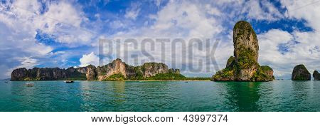 Panorama di spiagge tropicali a Krabi, Thailandia