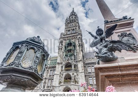Neues Rathaus Carillion In Munich, Germany