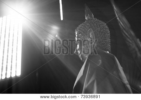 Buddha light (B&W)
