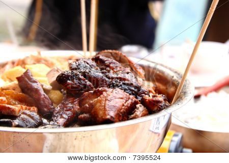 Poon Choi