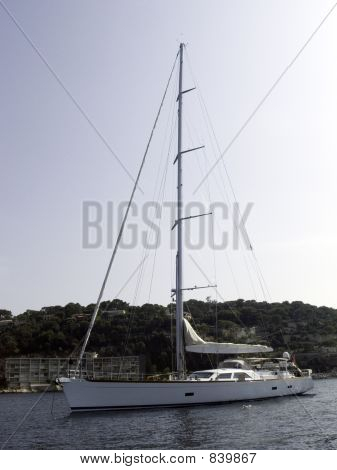 hvide sejl yacht