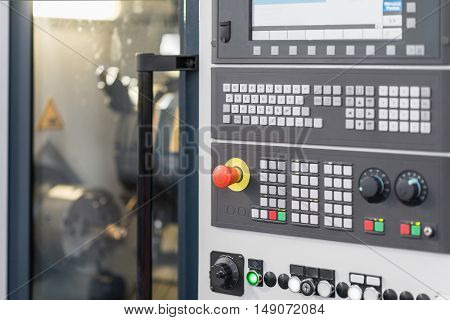 Automated Cnc Toolroom Lathe With Control Console