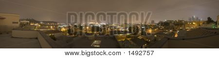 Assemble_Dt010_Bigstockphoto