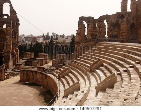 Well saved structure of the well-known amphitheater in El Djem