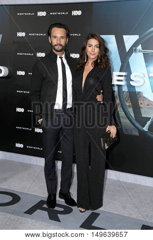 LOS ANGELES - SEP 28:  Rodrigo Santoro, Melanie Fronckowiak at the HBO's 