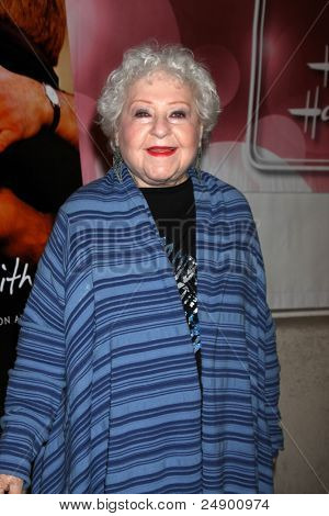 LOS ANGELES - 03.11.2009: Estelle Harris kommt bei der 