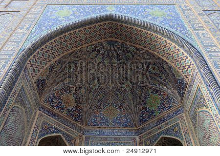 Poort van Sher Dor Madrassa