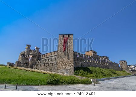 Ponferrada, Leon,  Spain June, 2017: The Castle Of Ponferrada Is A Templar Castle Of The Spanish Cit