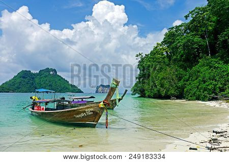 Koh Poda Island, Krabi, Thailand -june 19 :2016. Idyllic Beach Of Koh Poda Island.