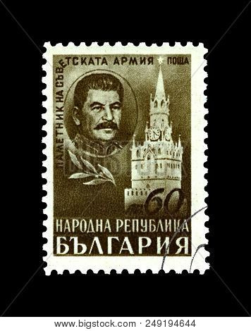 Bulgaria - Circa 1948: Canceled Postal Stamp Printed In Bulgaria Shows Spasski Tower And Joseph Stal