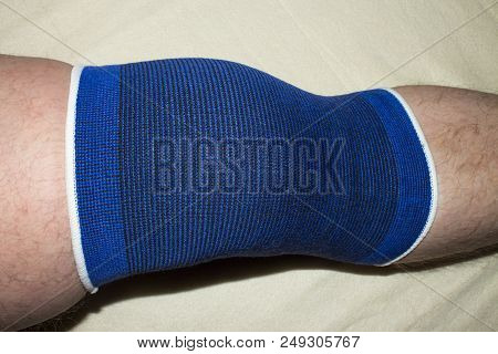 Damaged Swollen Knee Or Dislocation Of The Patella.
