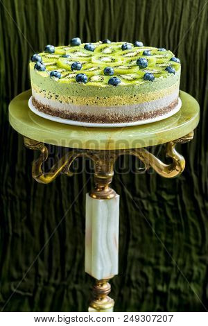 Raw Vegan Pear-passion-kiwi Cake Made With Coconut Oil