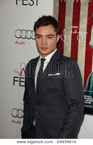LOS ANGELES - NOV 3: Ed Westwick kommt bei der AFI FEST 2011 präsentiert von Audi - 