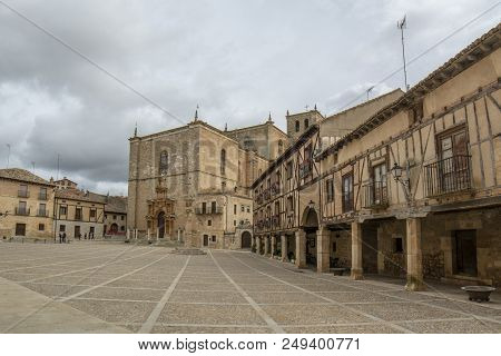 Penaranda De Duero, Burgos, Spain April 2015:  View Of One Of The Streets Of The Village Of Penarand