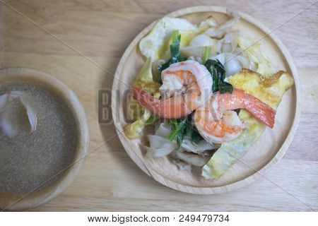 Stir-fried Noodle With Seafood And Kale In Gravy Sauce. Thai Food. Food Flat Lay.