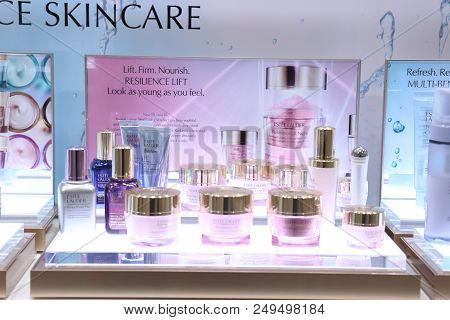 Haarlem, The Netherlands - July 8th 2018: Estee Lauder Skin Care Products On Display In A Luxurious 