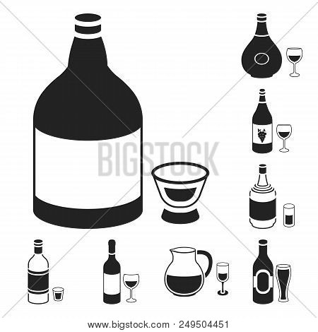 Types Of Alcohol Black Icons In Set Collection For Design. Alcohol In Bottles Vector Symbol Stock  I