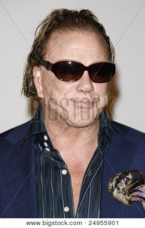 LOS ANGELES - NOV 5: Mickey Rourke kommt im LACMA Kunst + Film-Gala im LA County Museum of Art 