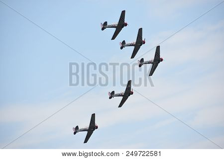 Chicopee, Ma - Jul 14: Geico Skytypers At The 2018 Great New England Airshow At Westover Air Reserve