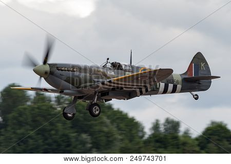 Raf Fairford, Gloucestershire, Uk - July 13, 2014: Royal Air Force (raf) Battle Of Britain Memorial 